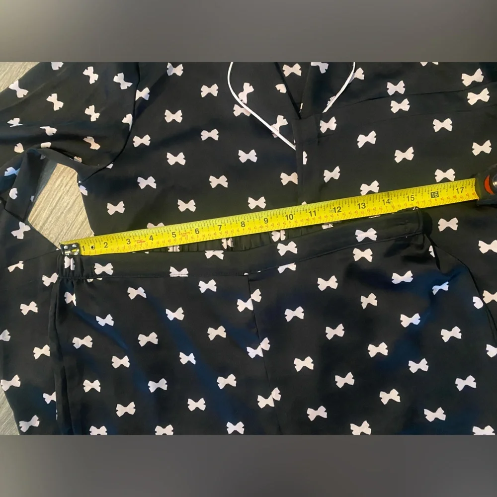 Kate Spade Pajamas Womens Medium Black With White Bows Print PJs Sleepwear Set